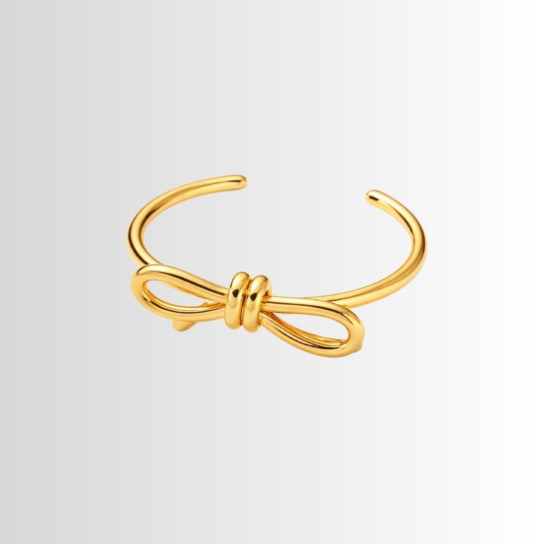 Elegant Knot Bracelet