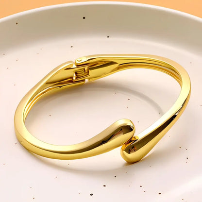 Minimalist bracelet