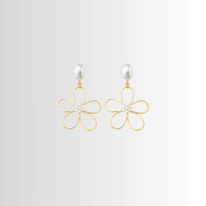 Pearl Floral Earrings