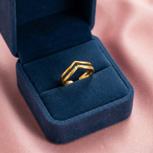 Double V Ring