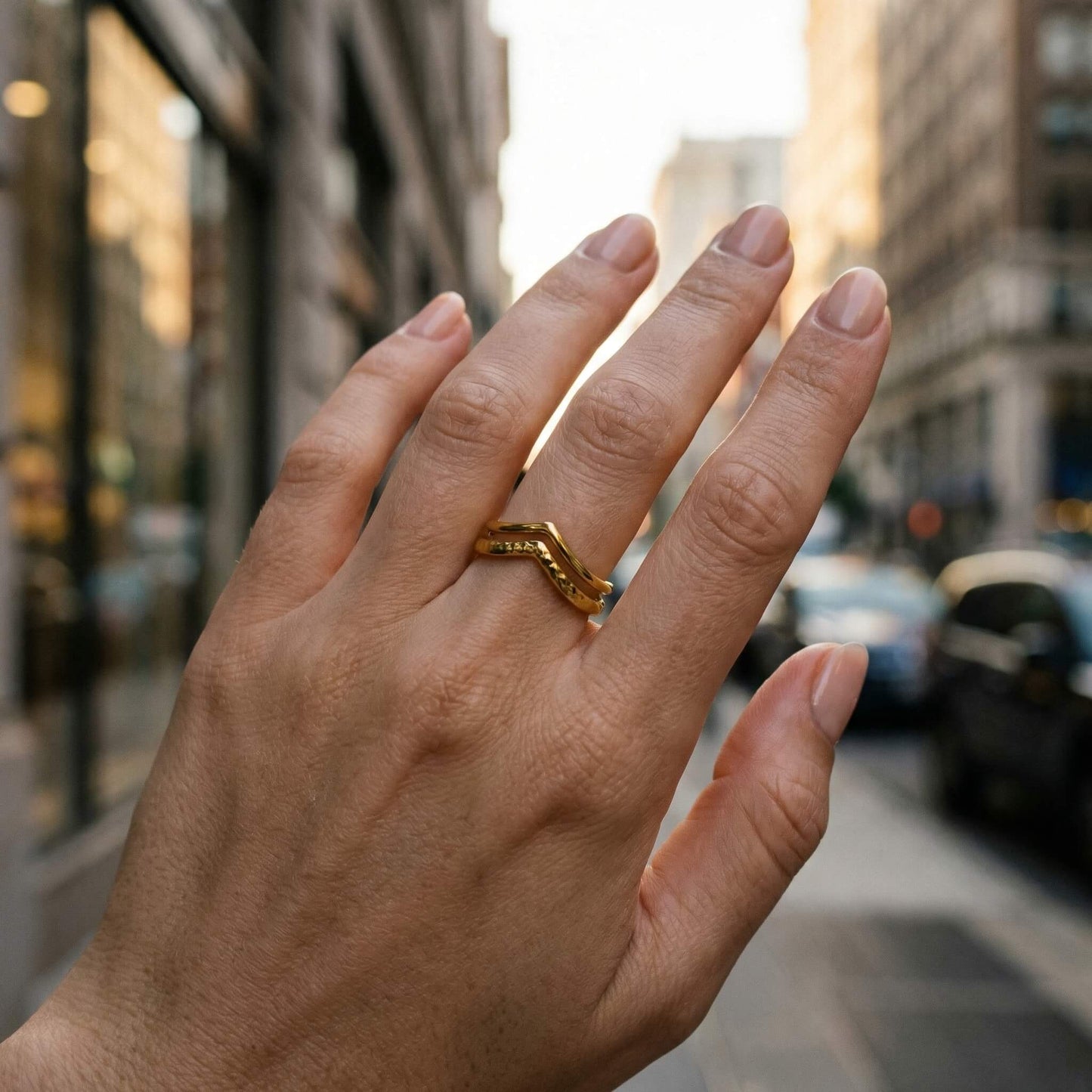 Double V Ring