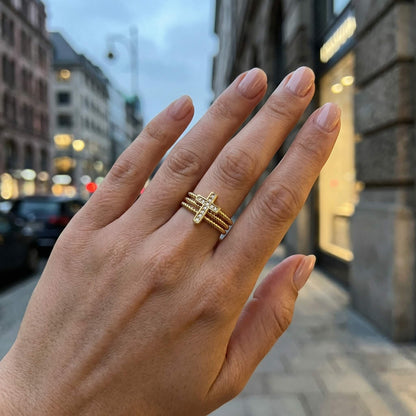 Luxe Cross Ring