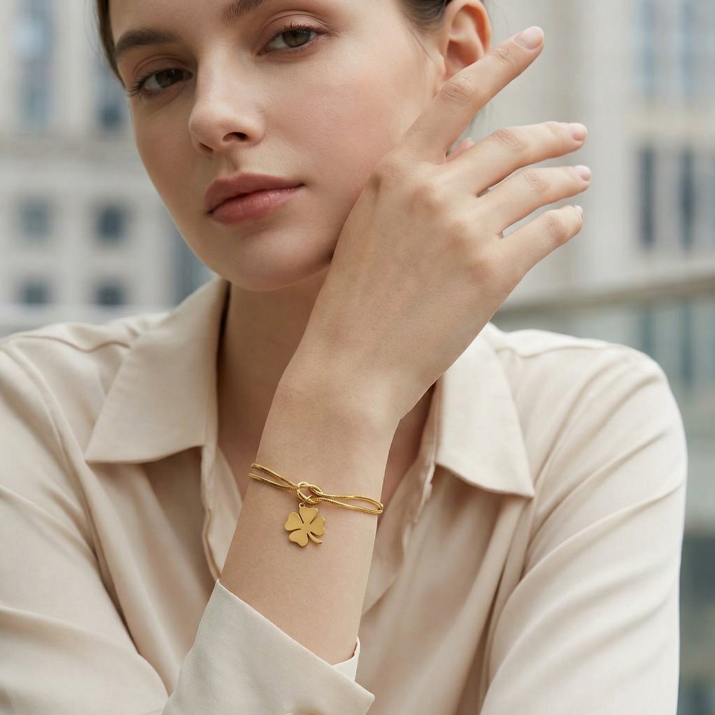 bracelet four-leaf