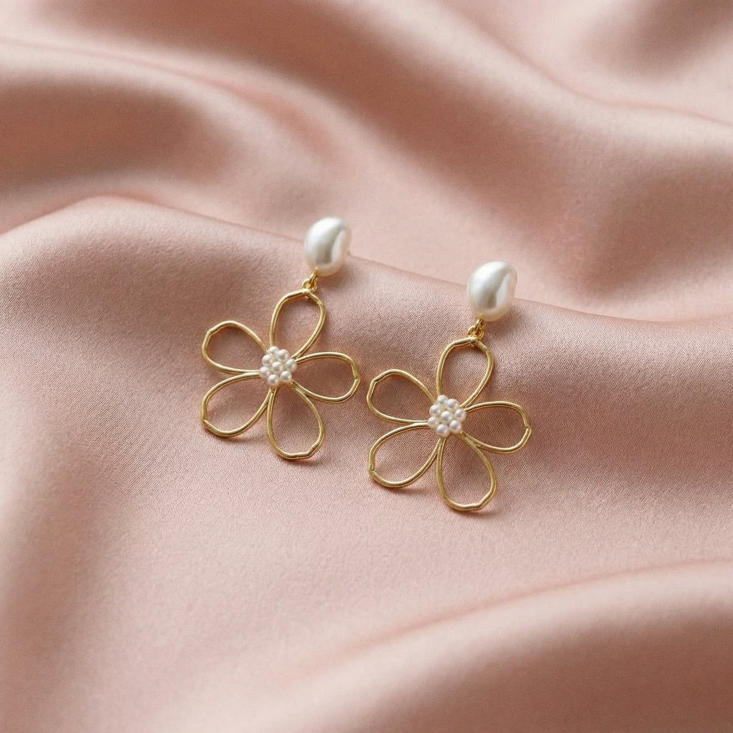 Pearl Floral Earrings