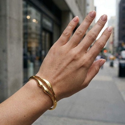 Modern Curve Bracelet